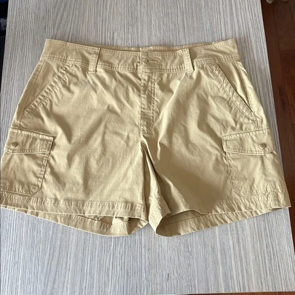 Bundle Eddie Bauer Women’s Cargo Shorts Size 12 5” Inseam (2 Pair) - Picture 2 of 13